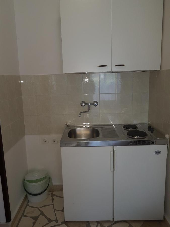 Apartments Plazibat Škrip Exteriör bild