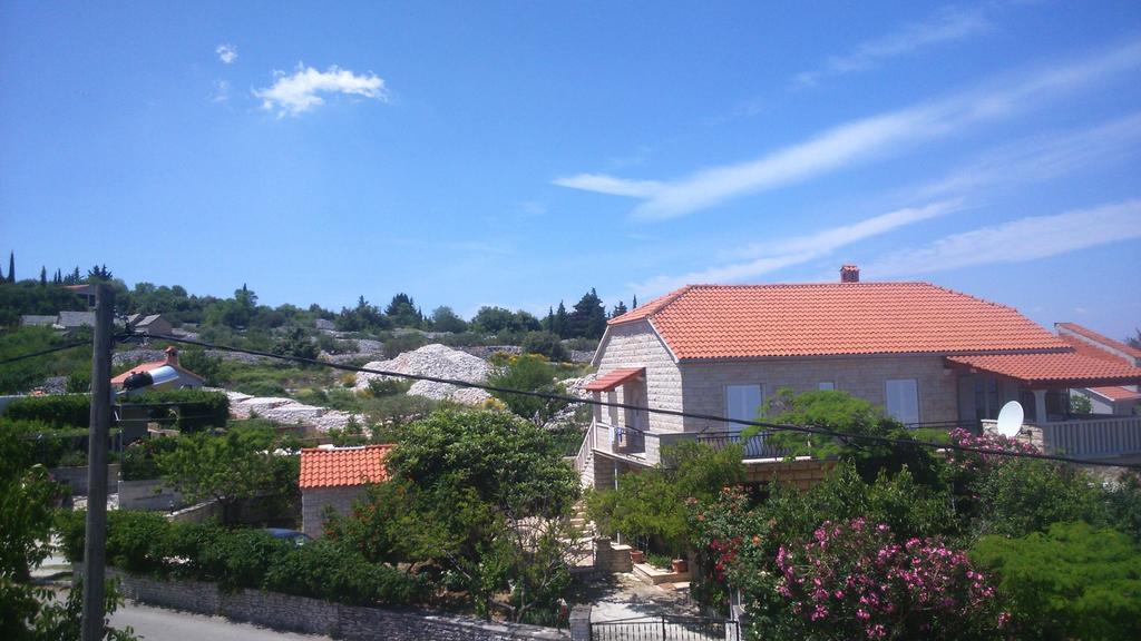 Apartments Plazibat Škrip Rum bild