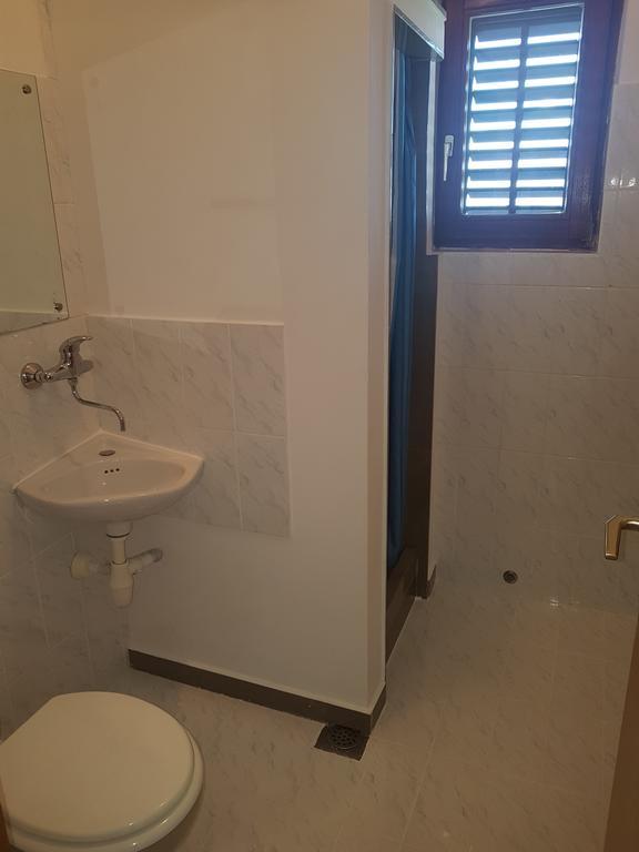 Apartments Plazibat Škrip Exteriör bild